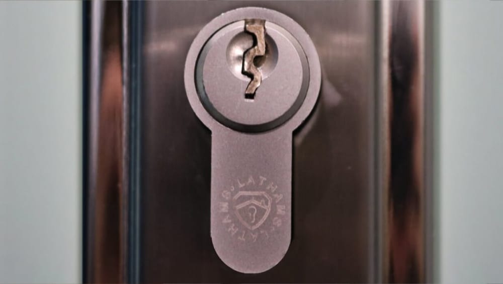 Llave rota en la cerradura