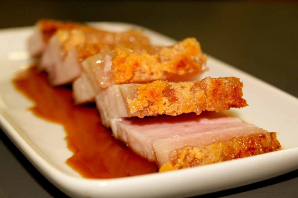 Cerdo crujiente cantonés