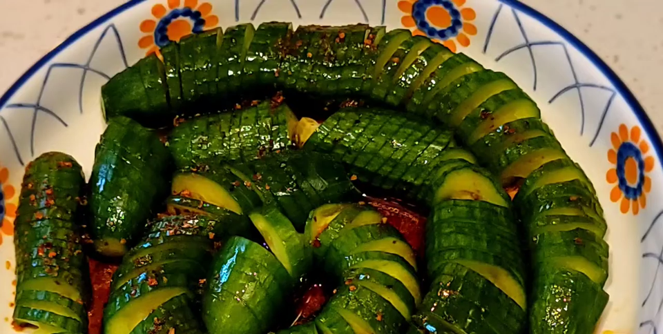 Ensalada asiática de pepino picante